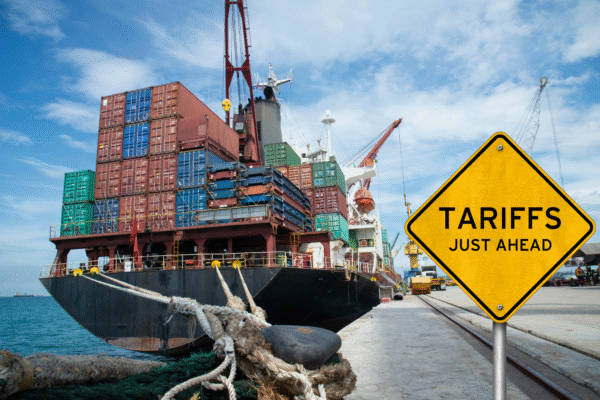 Trump Defends Tariffs with Explosive Attack on ‘Crooked Politicians’ Trump Defends Tariffs with Explosive Attack on ‘Crooked Politicians’