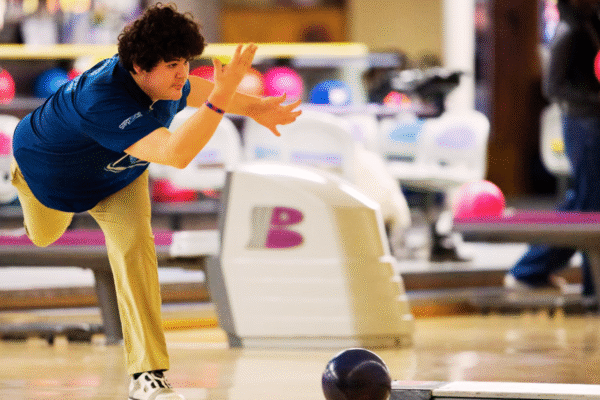 Teen Bowler With Learning Disabilities Struggles to Join High School Team